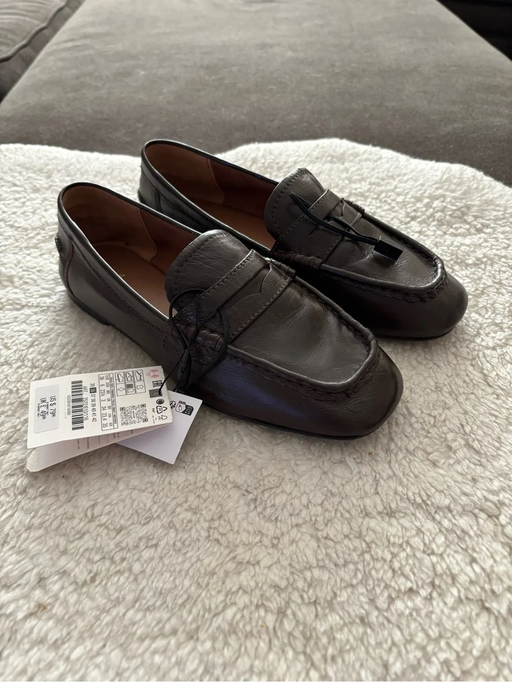 Zara Women's Dark Brown Leather Loafers